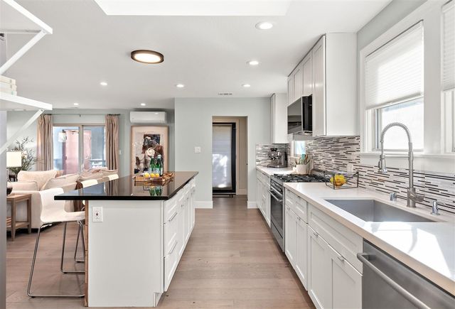 371 Ocean View Ave, Kensington, CA 94707