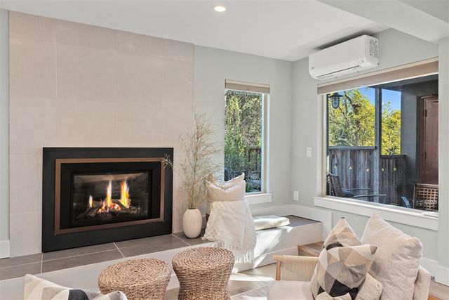 371 Ocean View Ave, Kensington, CA 94707