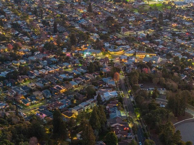 371 Ocean View Ave, Kensington, CA 94707