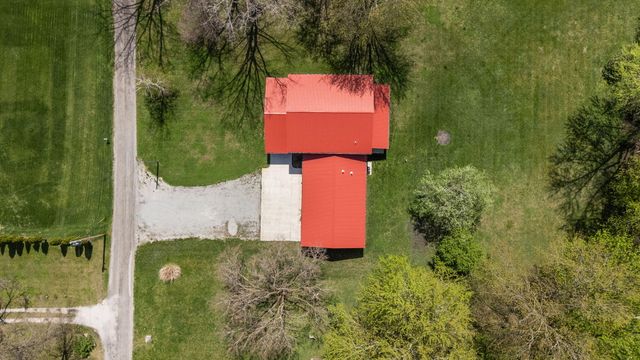 6631 Beach Street, Knox, IN 46534