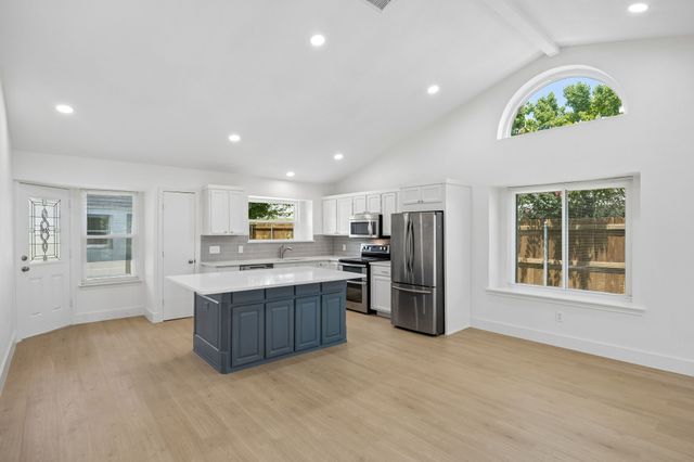 7805 Estates Way, Rowlett, TX 75089