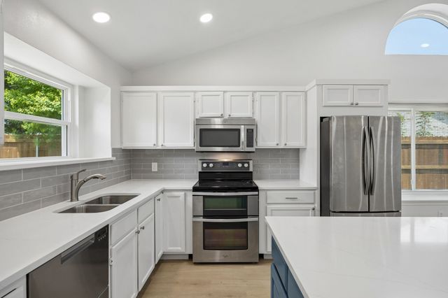 7805 Estates Way, Rowlett, TX 75089