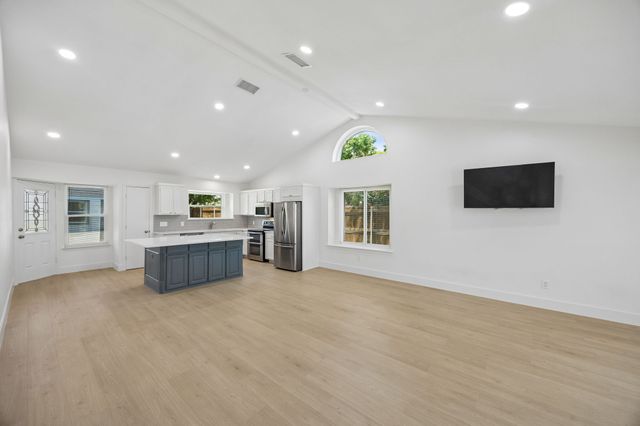 7805 Estates Way, Rowlett, TX 75089