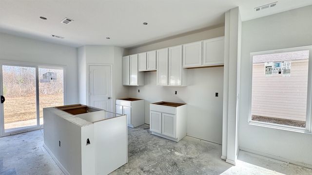 104 Sofia Drive, Maumelle, AR 72113