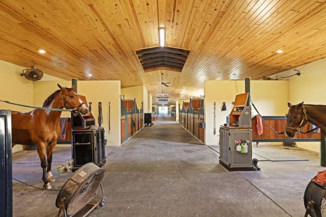 4980 Stables Way, Wellington, FL 33414