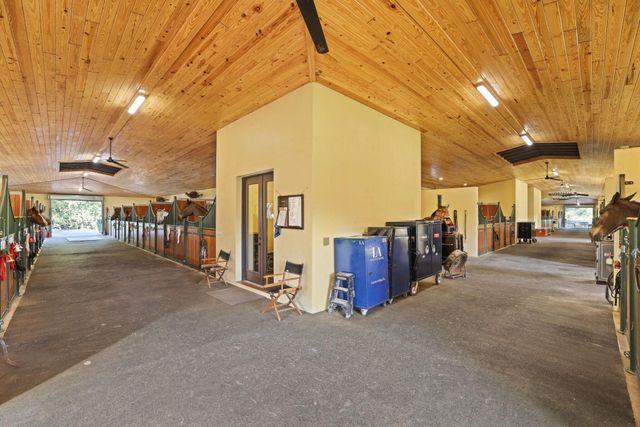 4980 Stables Way, Wellington, FL 33414