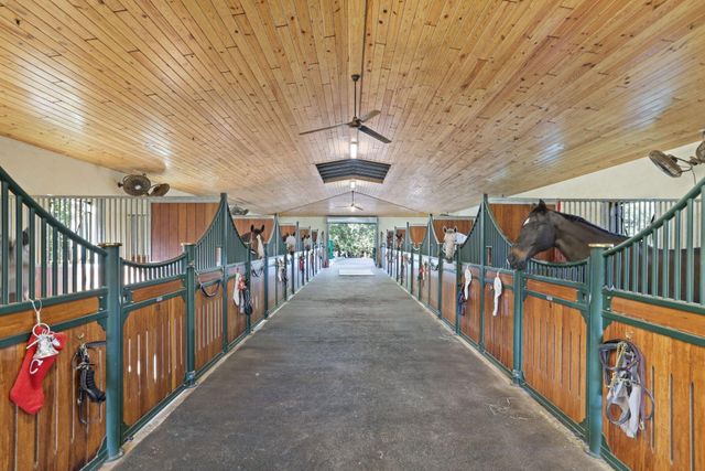 4980 Stables Way, Wellington, FL 33414