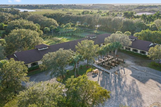 4980 Stables Way, Wellington, FL 33414