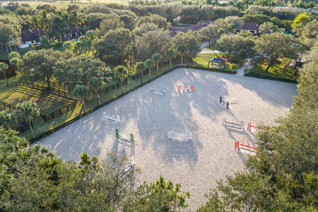 4980 Stables Way, Wellington, FL 33414