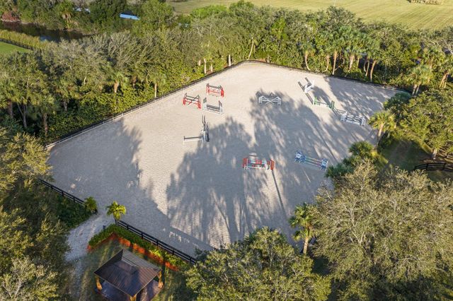 4980 Stables Way, Wellington, FL 33414