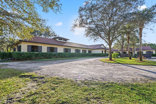 4980 Stables Way, Wellington, FL 33414
