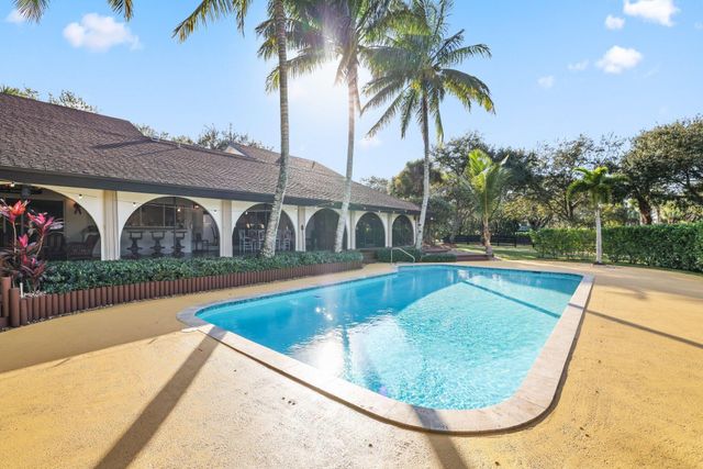 4980 Stables Way, Wellington, FL 33414