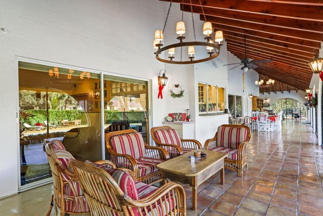 4980 Stables Way, Wellington, FL 33414