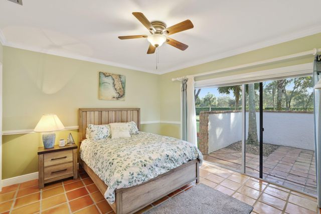 4980 Stables Way, Wellington, FL 33414