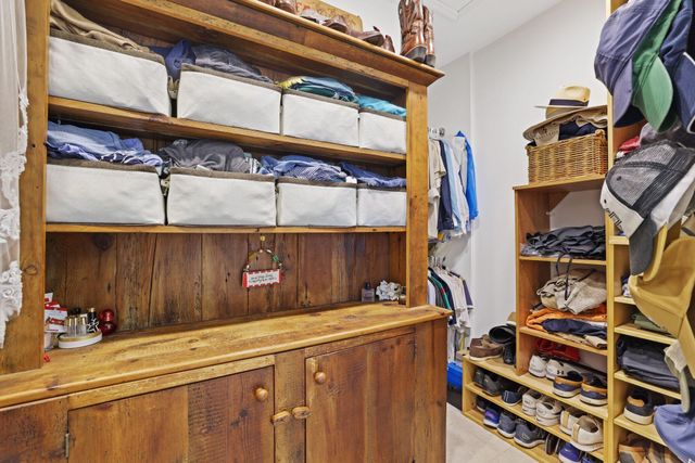 4980 Stables Way, Wellington, FL 33414