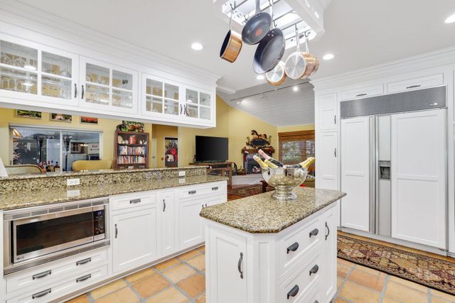 4980 Stables Way, Wellington, FL 33414