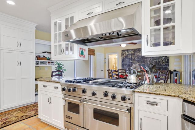 4980 Stables Way, Wellington, FL 33414