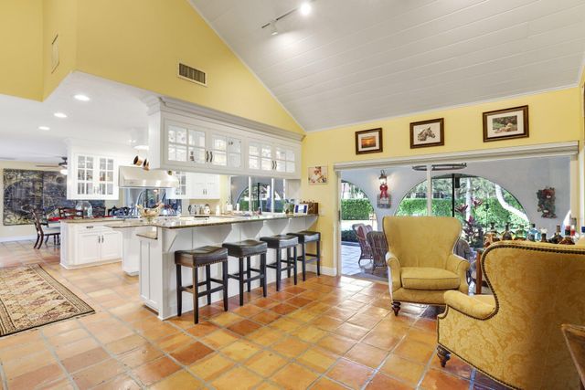 4980 Stables Way, Wellington, FL 33414