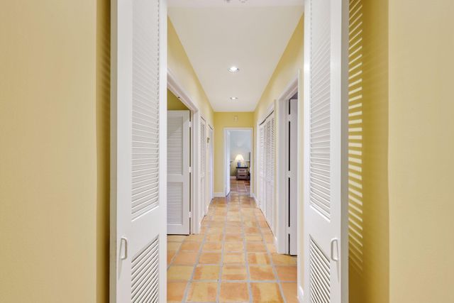 4980 Stables Way, Wellington, FL 33414