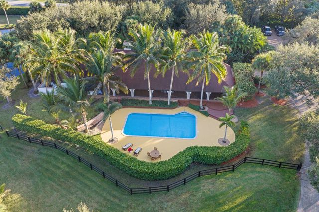 4980 Stables Way, Wellington, FL 33414