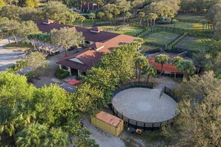 4980 Stables Way, Wellington, FL 33414