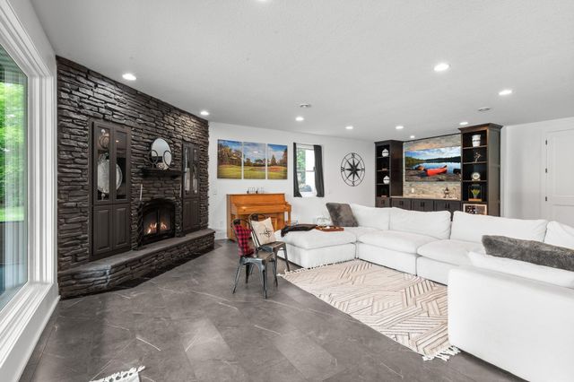 7447 213th Street N, Forest Lake, MN 55025