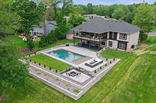 7447 213th Street N, Forest Lake, MN 55025