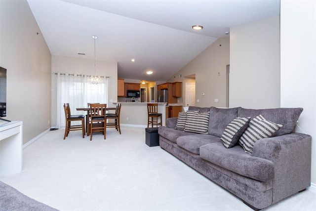 45637 Graystone Lane, Canton, MI 48187