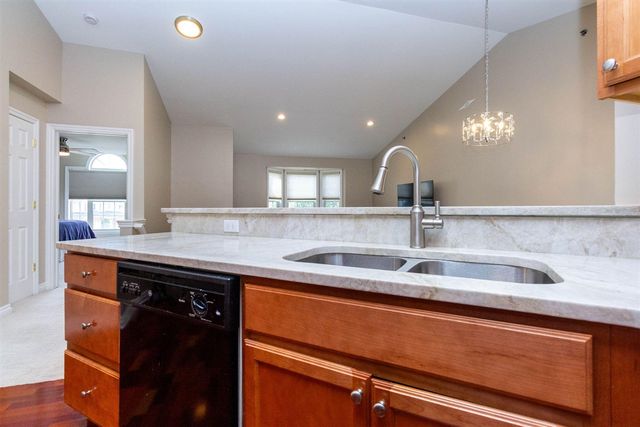 45637 Graystone Lane, Canton, MI 48187