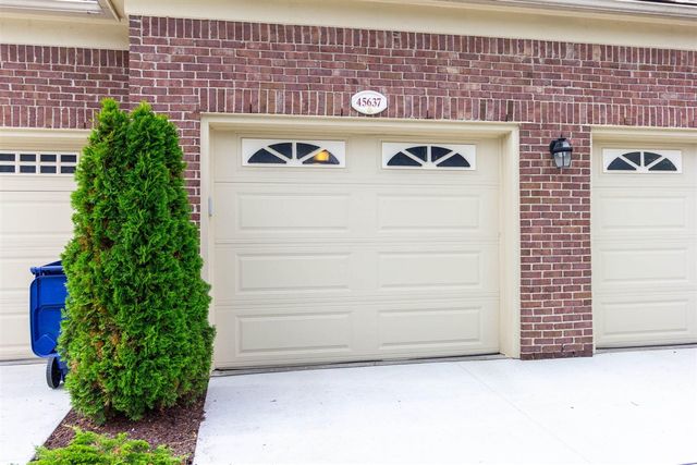 45637 Graystone Lane, Canton, MI 48187