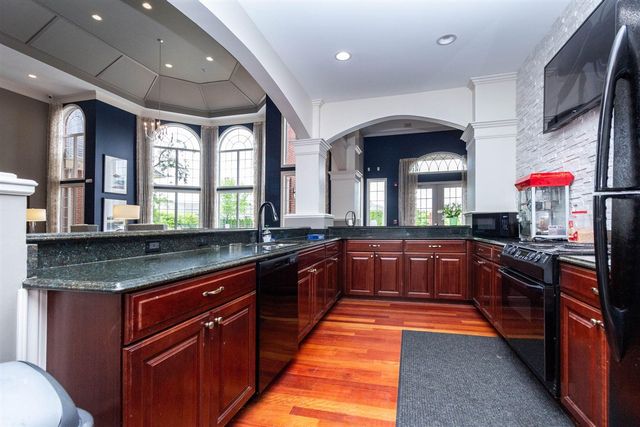 45637 Graystone Lane, Canton, MI 48187