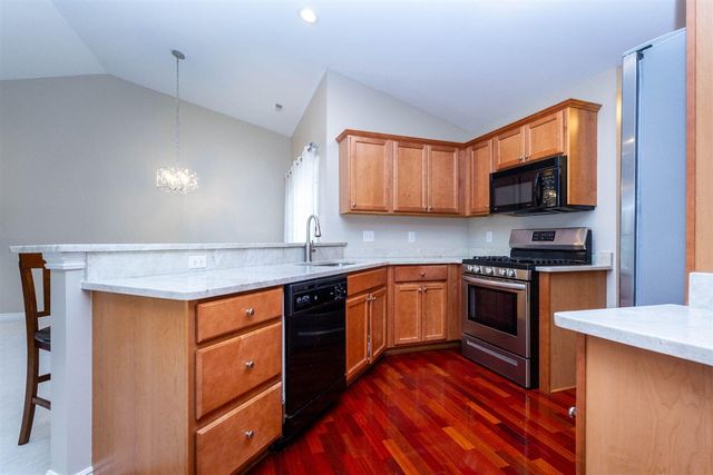 45637 Graystone Lane, Canton, MI 48187