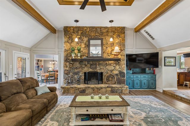 9212 Clover Valley Drive, Dallas, TX 75243