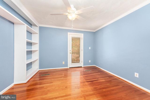 211 SLEEPY HOLLOW TRL, Fredericksburg, VA 22405