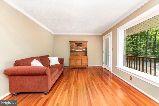 211 SLEEPY HOLLOW TRL, Fredericksburg, VA 22405