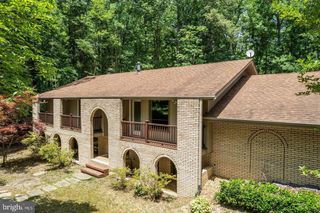 211 SLEEPY HOLLOW TRL, Fredericksburg, VA 22405