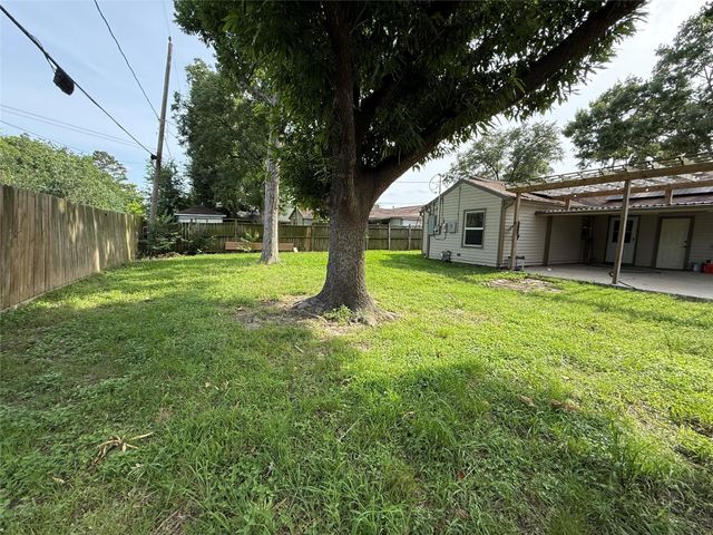 1807 Firwood Drive, Pasadena, TX 77502