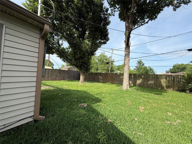 1807 Firwood Drive, Pasadena, TX 77502