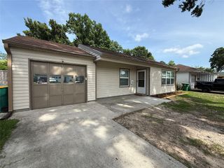 1807 Firwood Drive, Pasadena, TX 77502