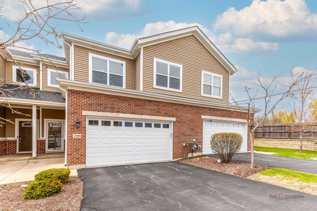 2390 N Newberry Lane, Palatine, IL 60074