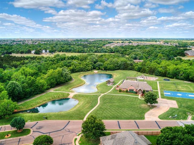 3101 Wood Thrush Way, Edmond, OK 73012
