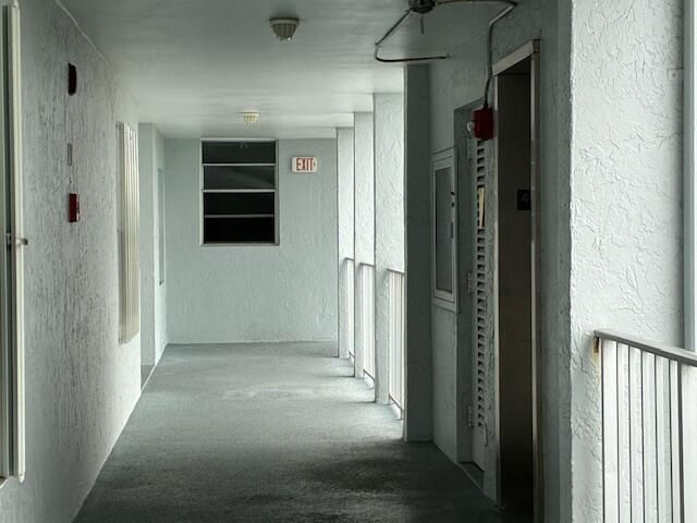 689 NE 6th Court 404, Boynton Beach, FL 33435