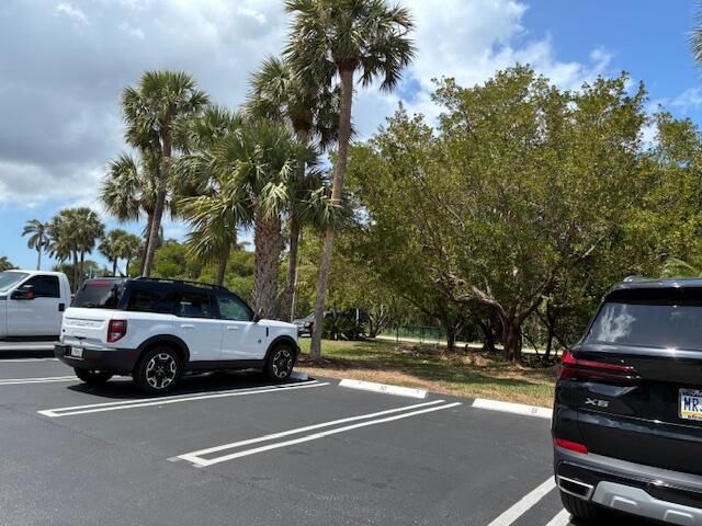 689 NE 6th Court 404, Boynton Beach, FL 33435