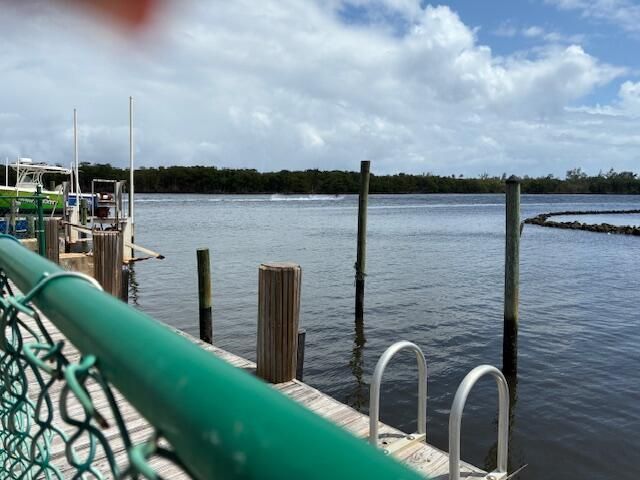 689 NE 6th Court 404, Boynton Beach, FL 33435