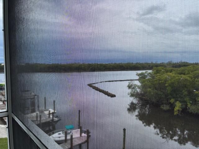 689 NE 6th Court 404, Boynton Beach, FL 33435