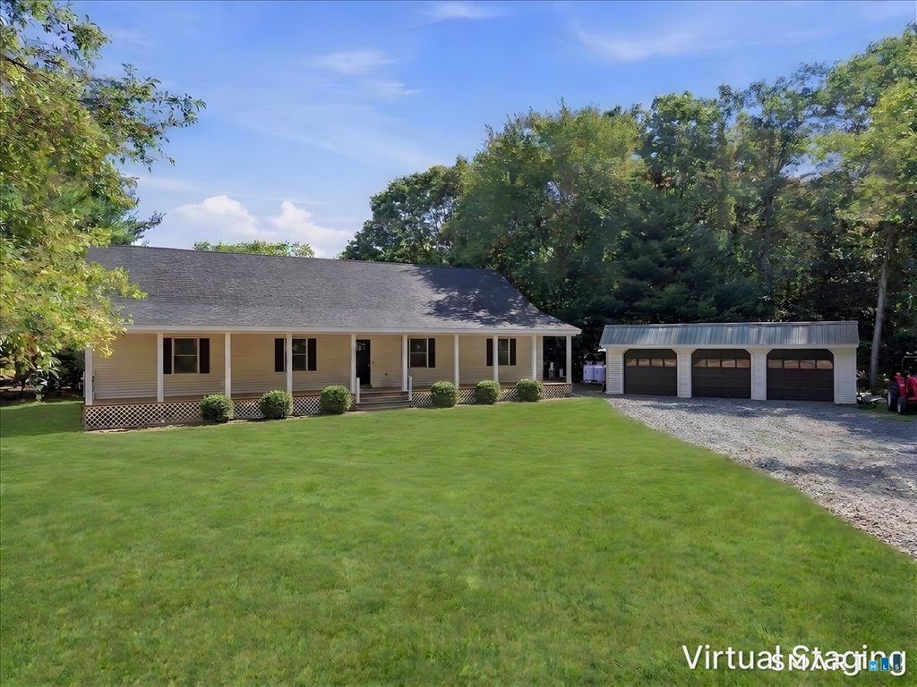 104 Hanover Road, Canterbury, CT 06331