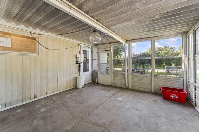 535 S Hubert Avenue, Springfield, OH 45505