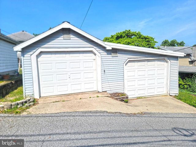 121 S WATER ST, Birdsboro, PA 19508
