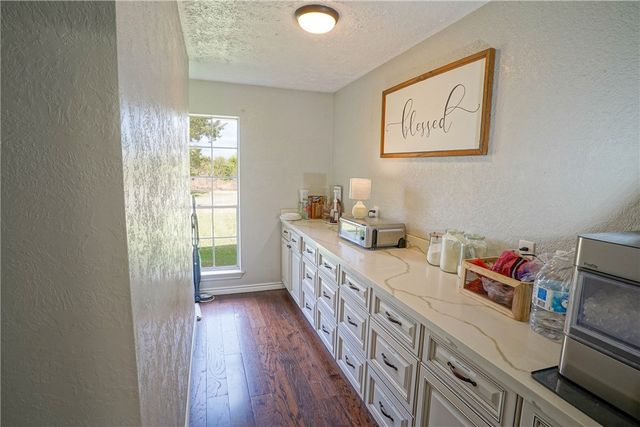 15290 Highway 30, Anderson, TX 77830