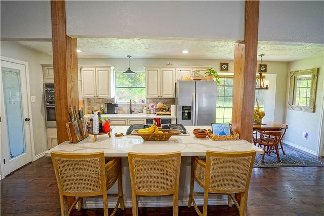 15290 Highway 30, Anderson, TX 77830